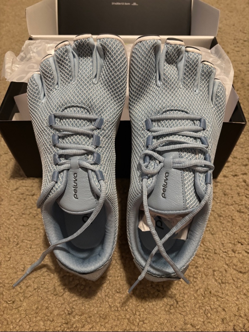 Peluva Lightweight Toe Shoes in Light Blue